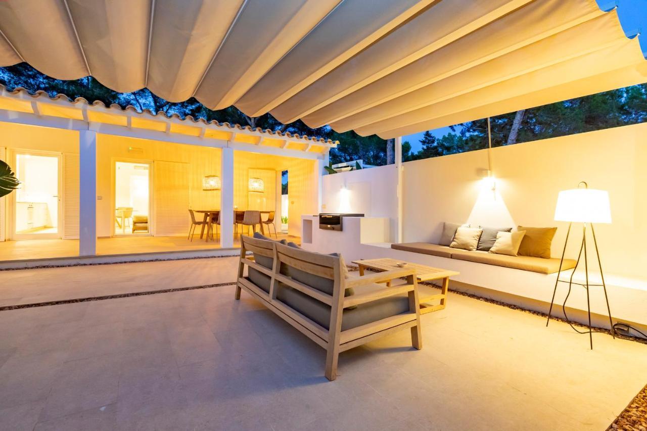 Ses Eufabietes Apartments & Restaurant Playa Migjorn Εξωτερικό φωτογραφία