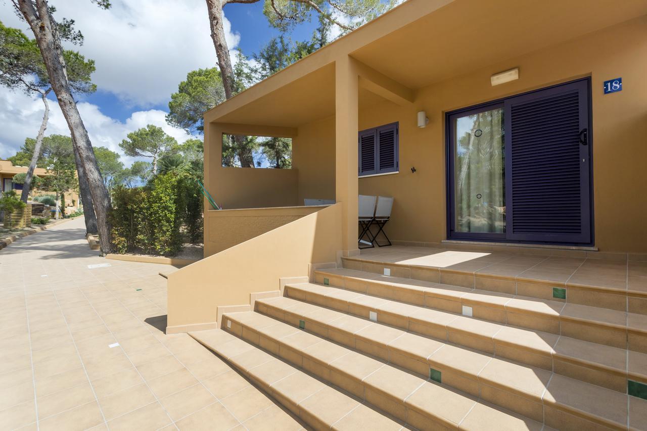 Ses Eufabietes Apartments & Restaurant Playa Migjorn Εξωτερικό φωτογραφία