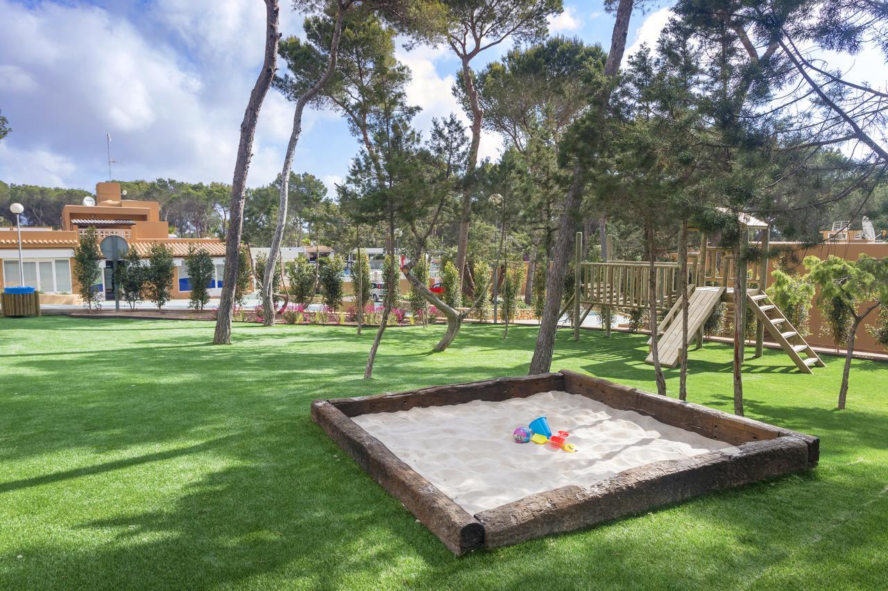 Ses Eufabietes Apartments & Restaurant Playa Migjorn Εξωτερικό φωτογραφία