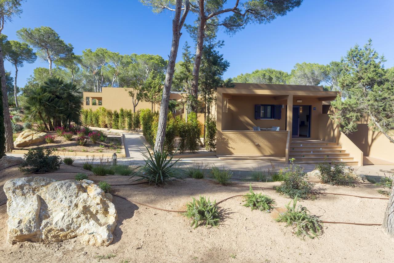 Ses Eufabietes Apartments & Restaurant Playa Migjorn Εξωτερικό φωτογραφία