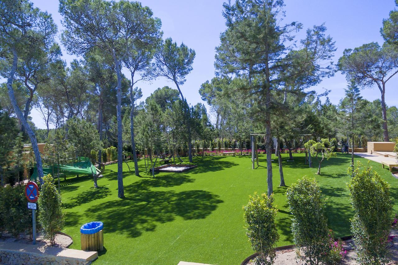 Ses Eufabietes Apartments & Restaurant Playa Migjorn Εξωτερικό φωτογραφία