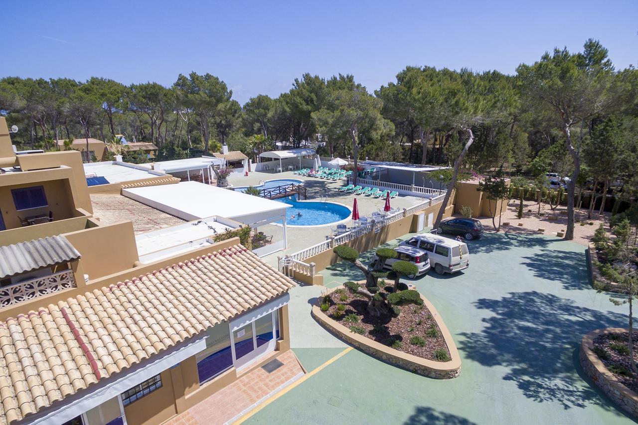 Ses Eufabietes Apartments & Restaurant Playa Migjorn Εξωτερικό φωτογραφία